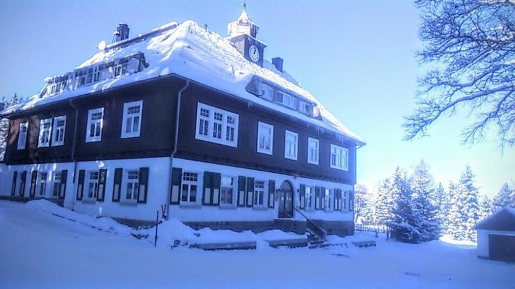 Erzgebirgshof Bethlehemstift Hotel Neudorf-Bornstein Buitenkant foto