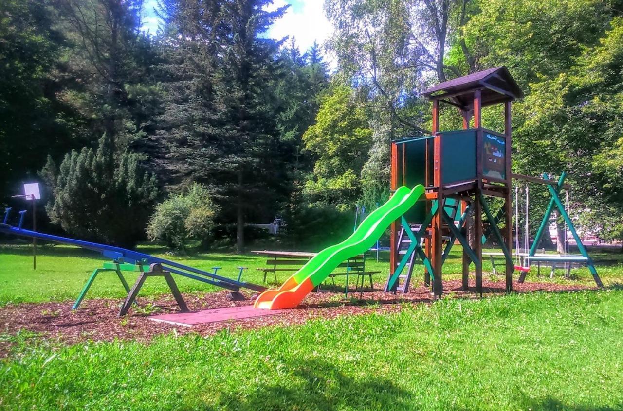 Erzgebirgshof Bethlehemstift Hotel Neudorf-Bornstein Buitenkant foto